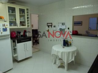 Casa no Bairro Aruana com 2/4