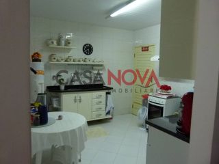 Casa no Bairro Aruana com 2/4