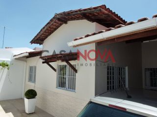 Casa no Bairro Aruana com 2/4