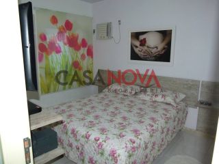 Casa no Bairro Aruana com 2/4