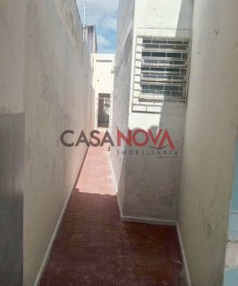 Casa Para Alugar com 4/4 sendo 1 suíte no Pereira Lobo