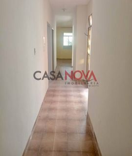 Casa Para Alugar com 4/4 sendo 1 suíte no Pereira Lobo