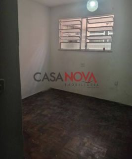 Casa Para Alugar com 4/4 sendo 1 suíte no Pereira Lobo