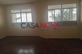 Casa Para Alugar com 4/4 sendo 1 suíte no Pereira Lobo