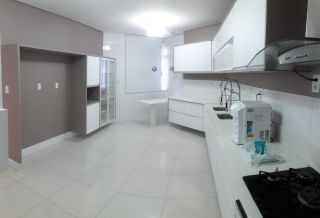 Mansão a Venda no Bairro 13 De Julho - Semi-Mobiliada. Alto Padrão.