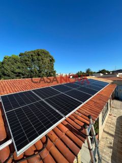 Casa 2/4 com piscina, área gourmet e energia solar na Coroa do Meio