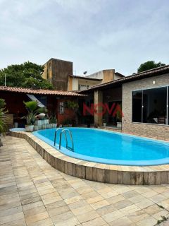 Casa 2/4 com piscina, área gourmet e energia solar na Coroa do Meio