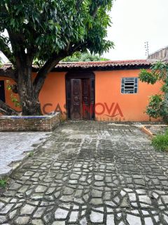 Casa 2/4 com piscina, área gourmet e energia solar na Coroa do Meio