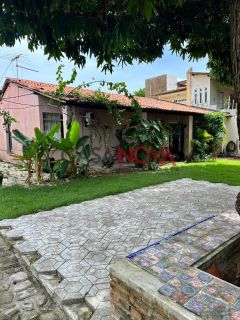 Casa 2/4 com piscina, área gourmet e energia solar na Coroa do Meio