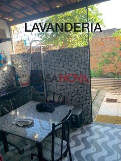 Casa com 2/4 na Caueira