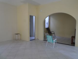 Casa na 13 de Julho com grande área