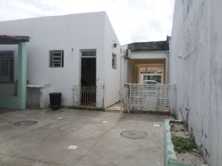 Casa na 13 de Julho com grande área