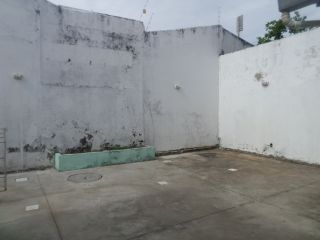 Casa na 13 de Julho com grande área