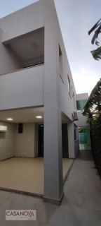Excelente casa duplex em ótima localização na Atalaia