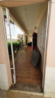 Oportunidade de Investimento-Casa de esquina no Bairro Farolândia com 400m² -