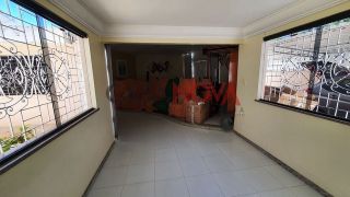 Oportunidade de Investimento-Casa de esquina no Bairro Farolândia com 400m² -