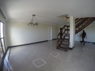 Oportunidade!! Cobertura duplex com piscina privativa.