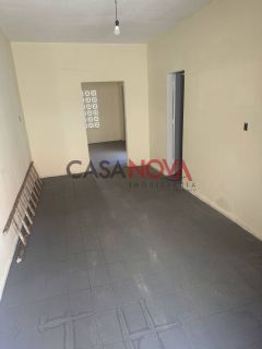 Casa com 4/4 no bairro Suíssa