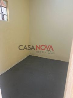 Casa com 4/4 no bairro Suíssa