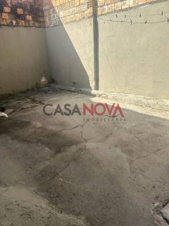 Casa com 4/4 no bairro Suíssa