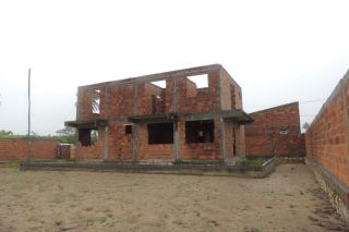 Terreno C/Casa Inacabada - Robalo
