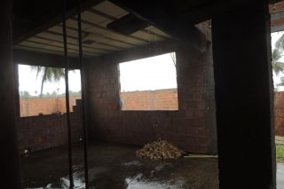 Terreno C/Casa Inacabada - Robalo
