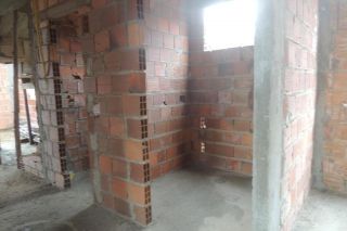 Terreno C/Casa Inacabada - Robalo