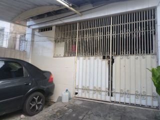 Casa em Ótima Localização - Bairro América