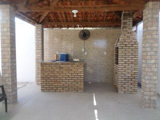 Vendo ou Troca Casa Térrea de esquina na Coroa do meio em ótima localização