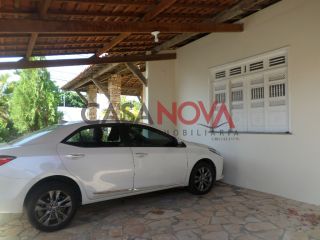 Casa Térrea de esquina em ótima localização na Coroa do meio
