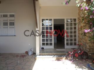 Casa Térrea de esquina em ótima localização na Coroa do meio