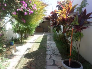 Vendo ou Troca Casa Térrea de esquina na Coroa do meio em ótima localização