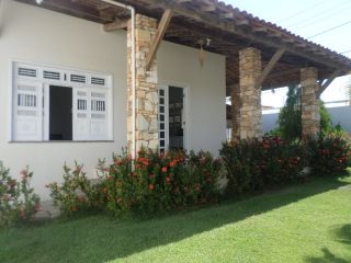 Vendo ou Troca Casa Térrea de esquina na Coroa do meio em ótima localização