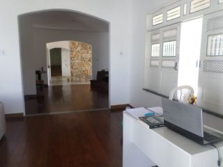 Vendo ou Troca Casa Térrea de esquina na Coroa do meio em ótima localização