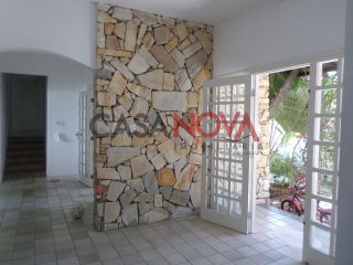 Casa Térrea de esquina em ótima localização na Coroa do meio