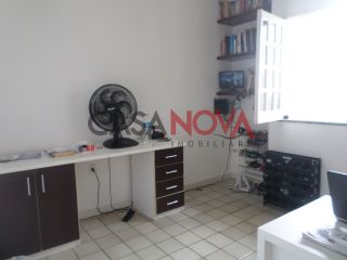 Casa Térrea de esquina em ótima localização na Coroa do meio