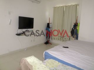 Casa Térrea de esquina em ótima localização na Coroa do meio