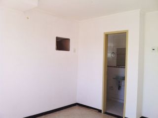 Oportunidade -  Vende-se Residencial com 3 Casas duplex a 800m da praia.