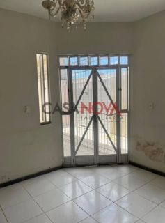 Casa com 3/4 no Orlando Dantas