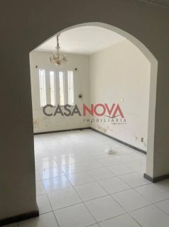 Casa com 3/4 no Orlando Dantas