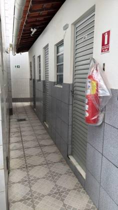 Prédio Residencial com 4 Apartamentos – Excelente Estrutura e Privacidade