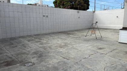 Prédio Residencial com 4 Apartamentos – Excelente Estrutura e Privacidade