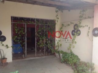 Casa com 3/4 na Coroa do Meio