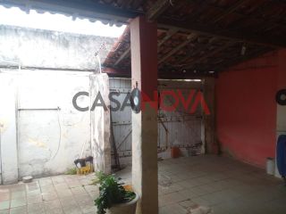 Casa com 3/4 na Coroa do Meio