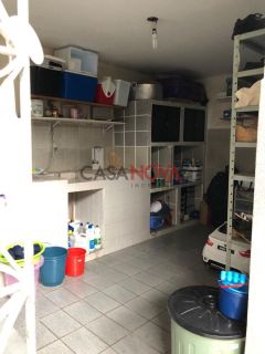 Casa em ótima localização com 4/4 no Bairro-Jabotiana