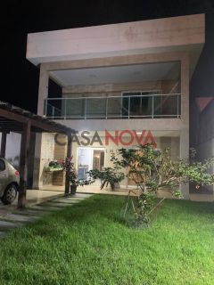 Casa duplex com 3 suítes na Aruana