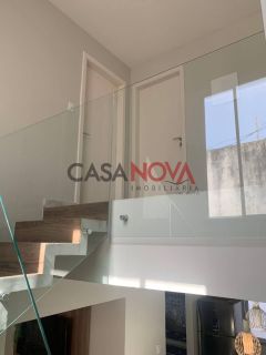 Casa duplex com 3 suítes na Aruana