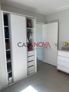 Casa duplex com 3 suítes na Aruana