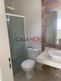 Casa duplex com 3 suítes na Aruana