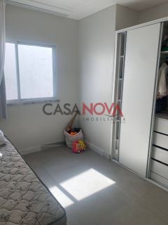 Casa duplex com 3 suítes na Aruana